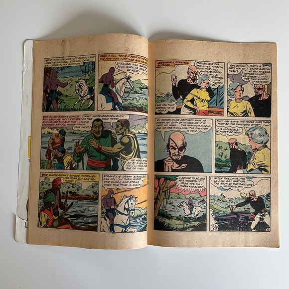 3 COMIC LOT THE NEW PHANTOM #63 #71 #74 1975 Charlton Comics Vintage Comic Book - Picture 7 of 15